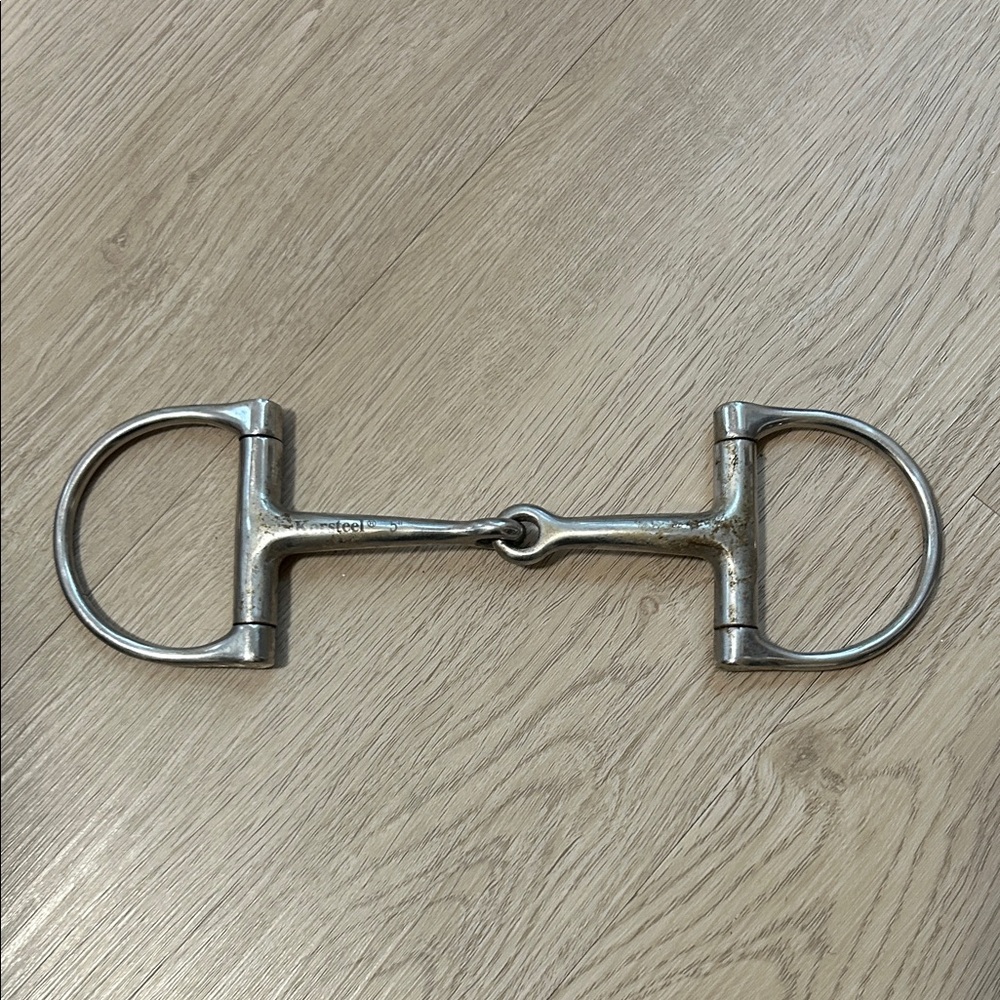 Horse Tack - D-Ring Snaffle